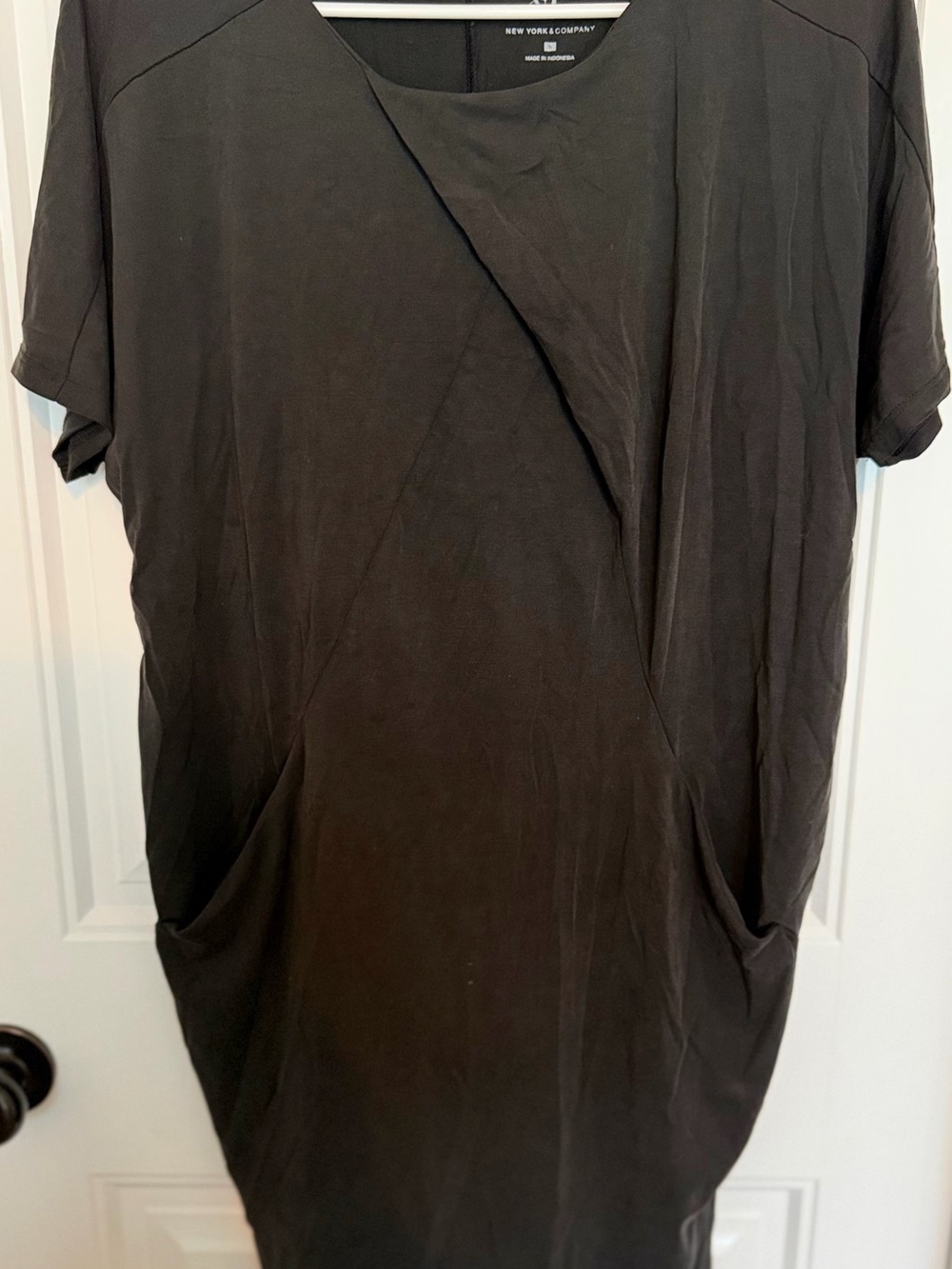 New York & Company Black Short-Sleeve Dress